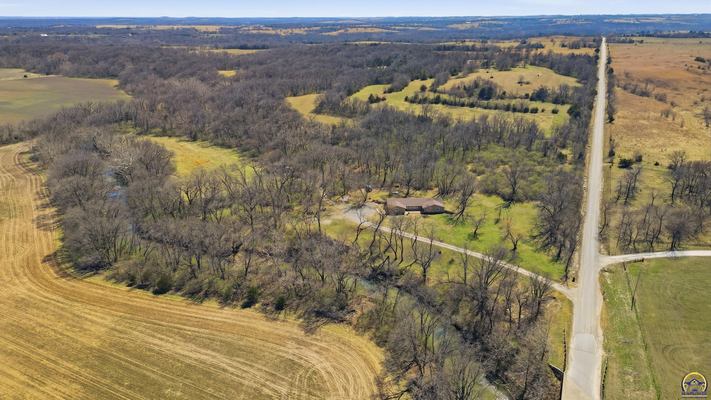 9540 Southwest Hodges Road Auburn, KS 66402 - Photo 28 of 39