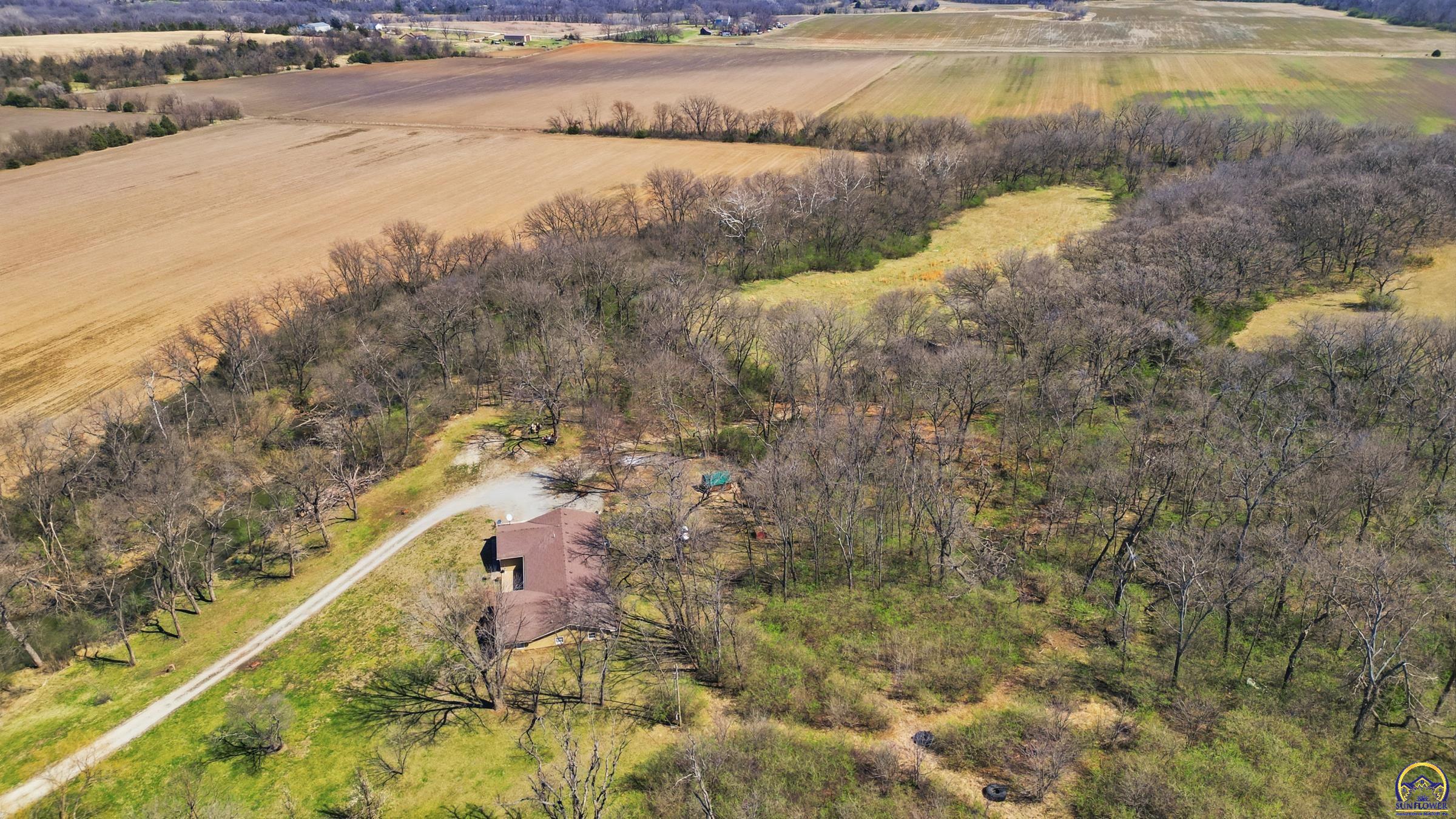 9540 Southwest Hodges Road Auburn, KS 66402 - Photo 32 of 39