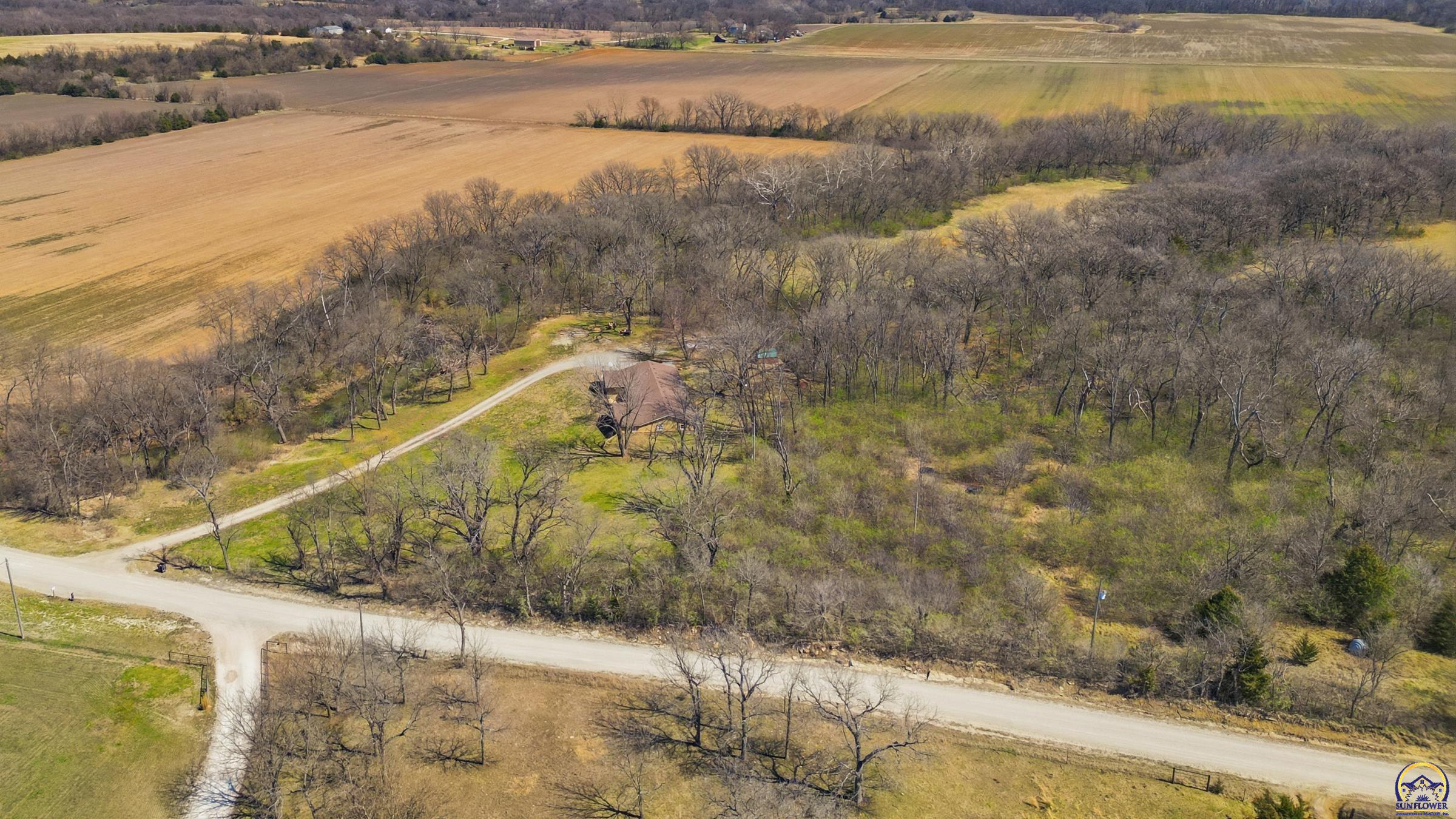 9540 Southwest Hodges Road Auburn, KS 66402 - Photo 33 of 39