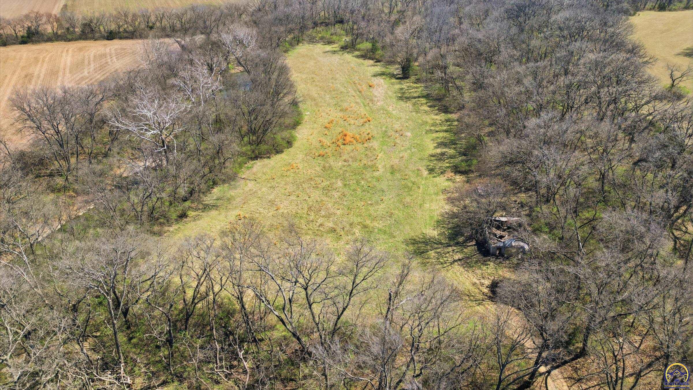 9540 Southwest Hodges Road Auburn, KS 66402 - Photo 36 of 39