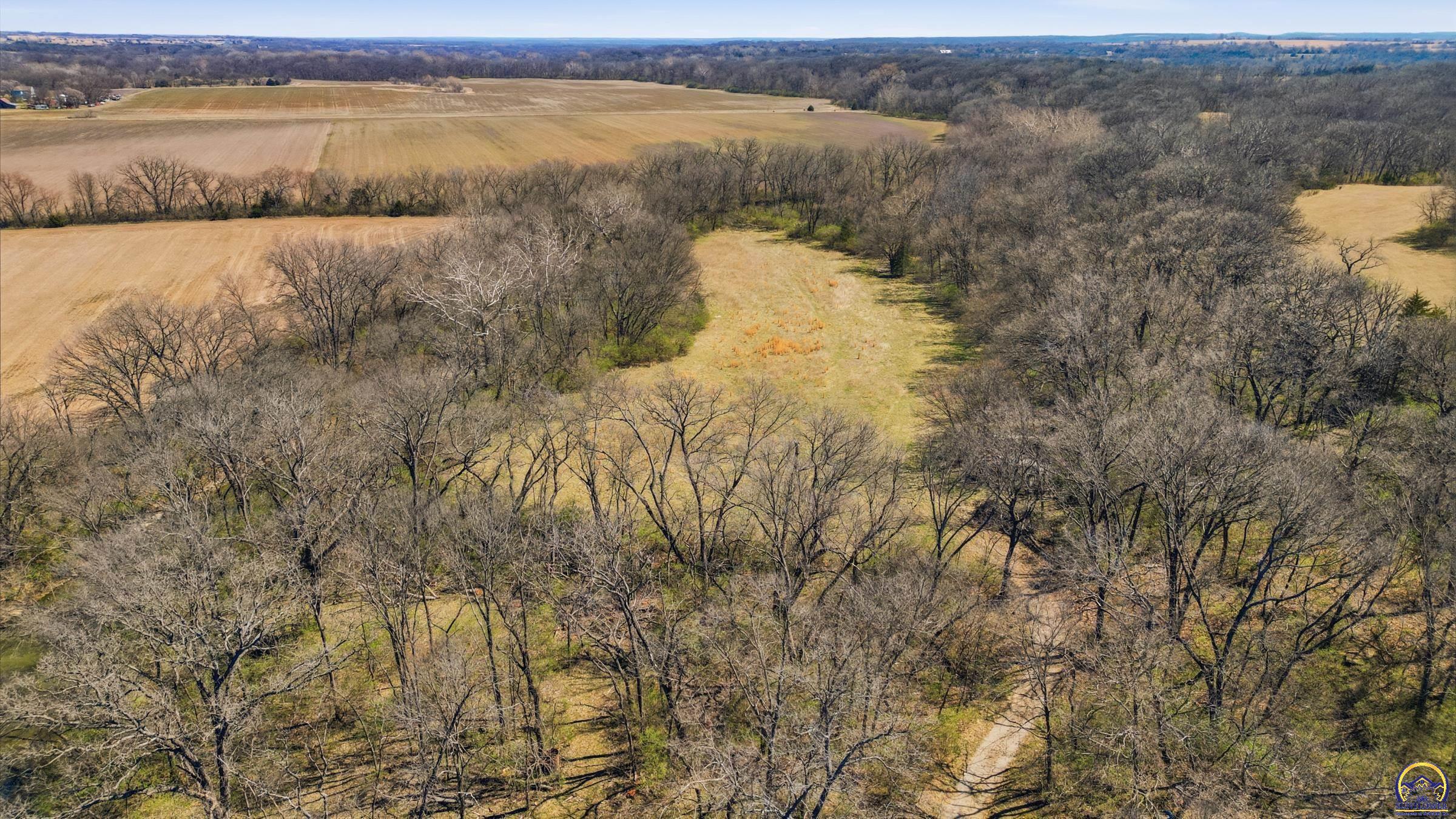9540 Southwest Hodges Road Auburn, KS 66402 - Photo 38 of 39