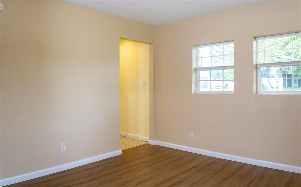 311 Spann Street Bangs, TX 76823 - Photo 13 of 26