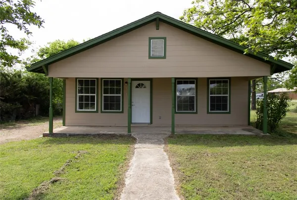 $169,000 | 311 Spann Street, Bangs, TX 76823