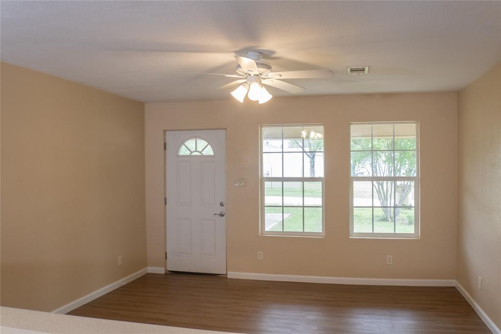 311 Spann Street Bangs, TX 76823 - Photo 5 of 26