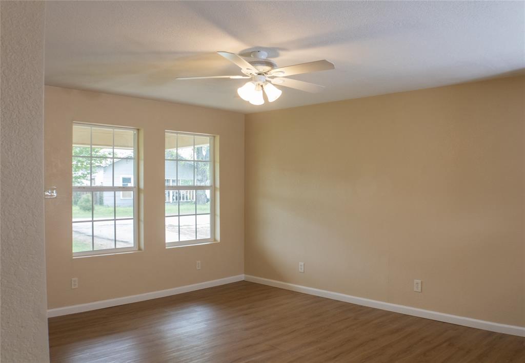 311 Spann Street Bangs, TX 76823 - Photo 6 of 26