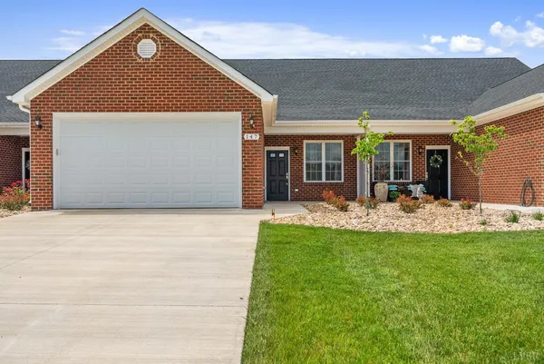 $404,900 | 176 Villa Oak Circle, Bedford, VA 24523
