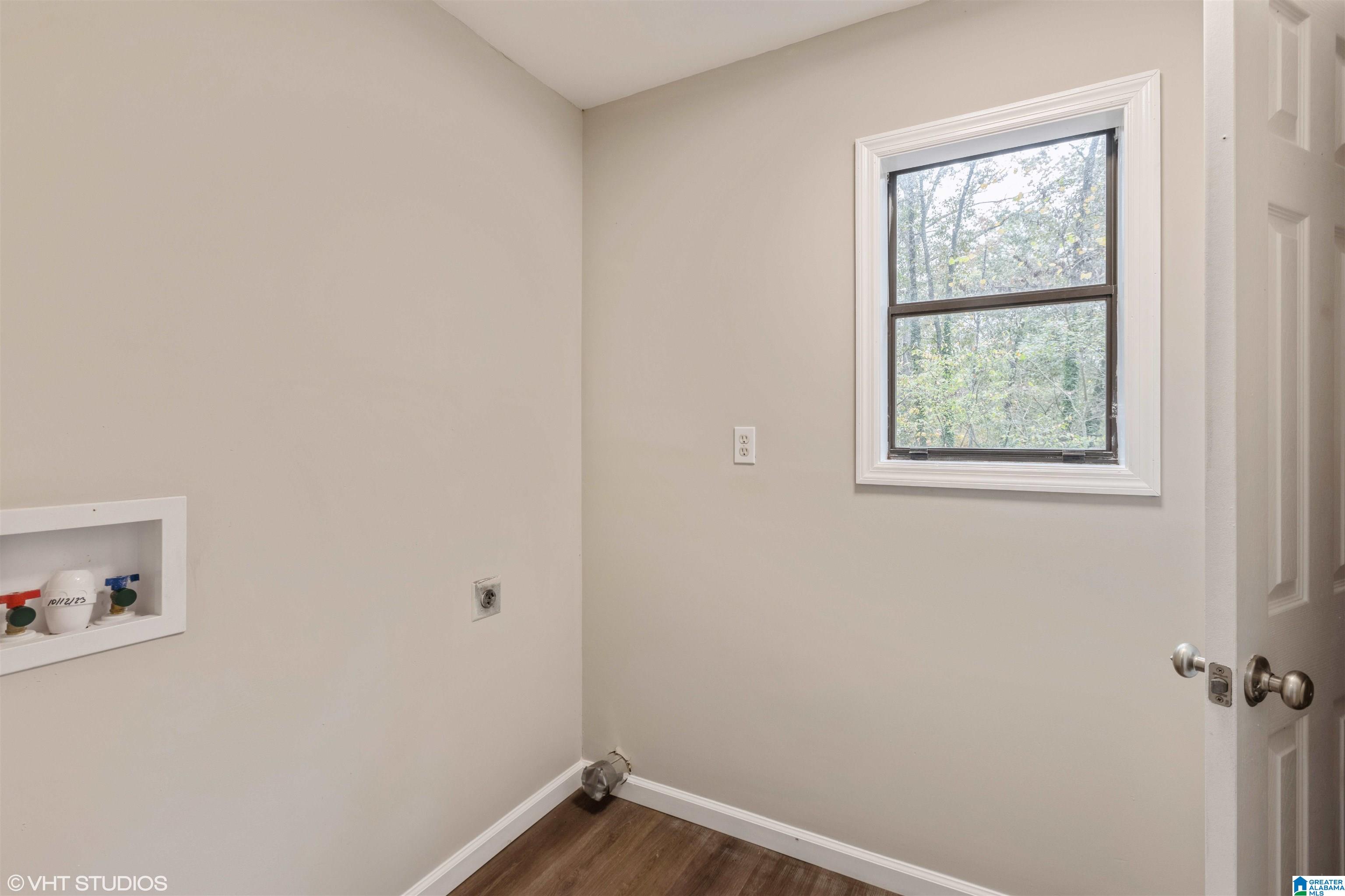 294 Green Tree Drive Talladega, AL 35160 - Photo 8 of 16