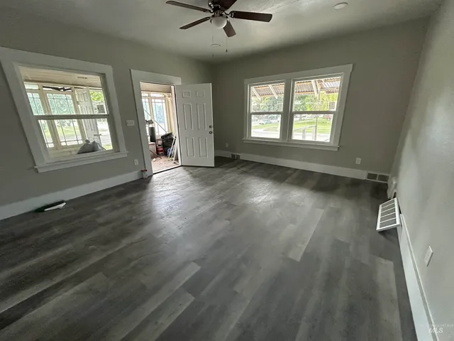 $510,000 | 1601 Miller Avenue, Burley, ID 83318