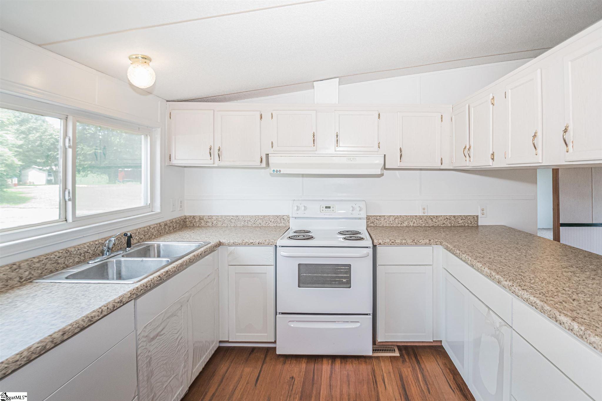 203 Wagon Court Fountain Inn, SC 29644 - Photo 11 of 25