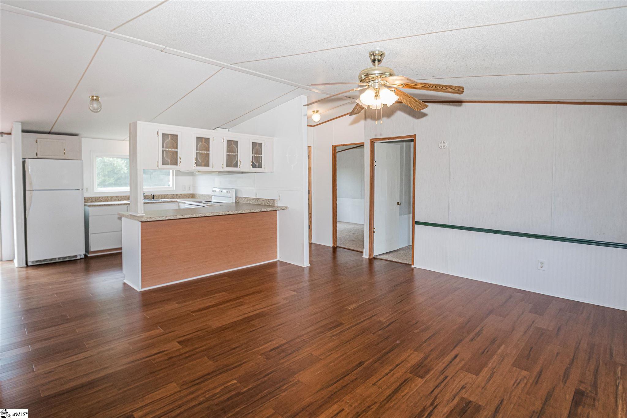 203 Wagon Court Fountain Inn, SC 29644 - Photo 4 of 25