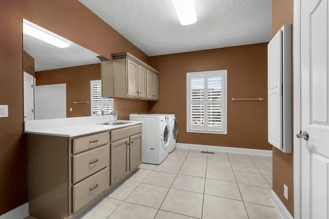 $795,000 | 63 Fawn Lane, Paris, TN 38242