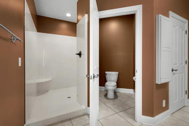 $795,000 | 63 Fawn Lane, Paris, TN 38242