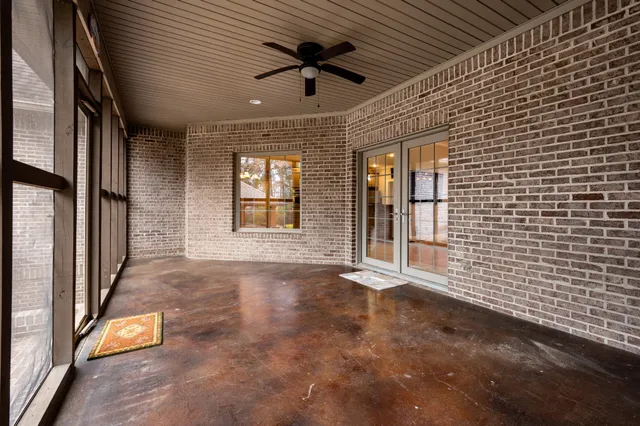 $795,000 | 63 Fawn Lane, Paris, TN 38242