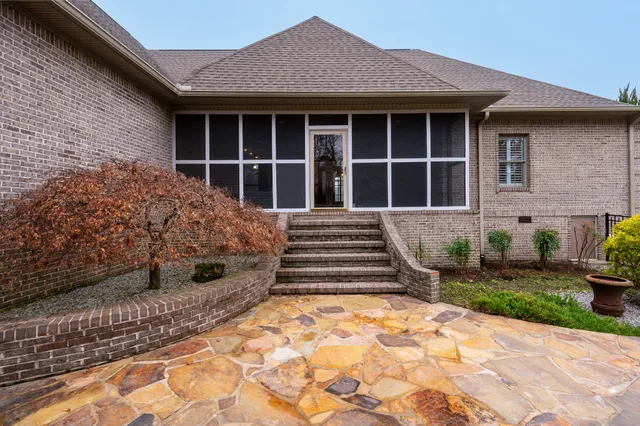 $795,000 | 63 Fawn Lane, Paris, TN 38242