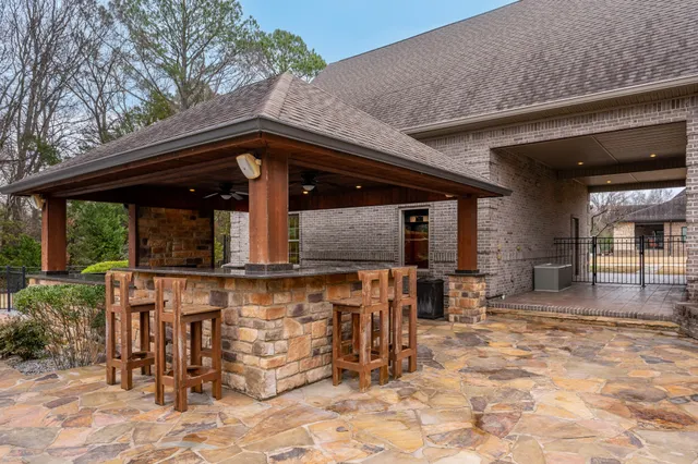 $795,000 | 63 Fawn Lane, Paris, TN 38242