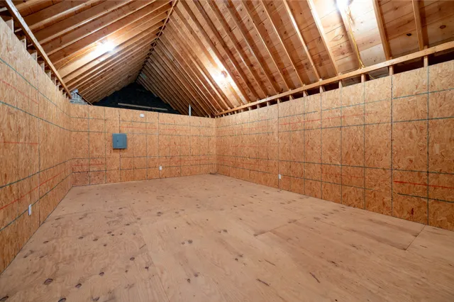 $795,000 | 63 Fawn Lane, Paris, TN 38242