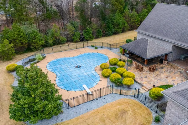 $784,950 | 63 Fawn Lane, Paris, TN 38242