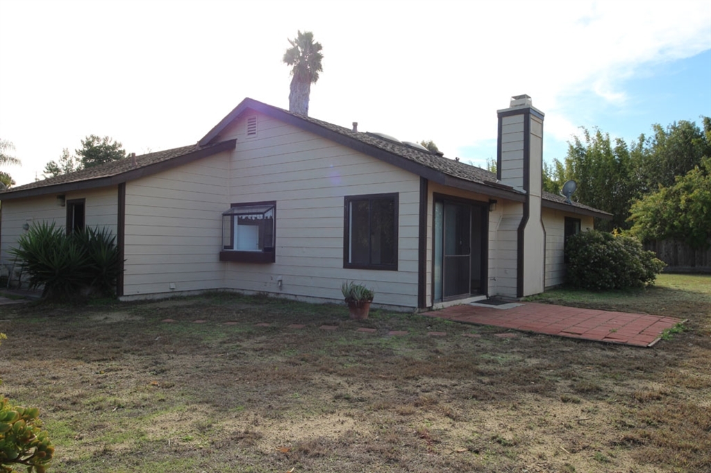 1865 Lodgepole Road San Marcos, CA 92078 - Photo 8 of 14