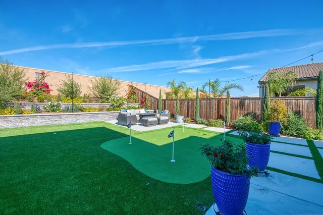 $825,000 | 1007 Little Canyon Drive, Madera, CA 93636