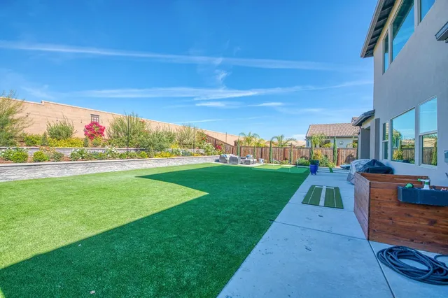 $825,000 | 1007 Little Canyon Drive, Madera, CA 93636