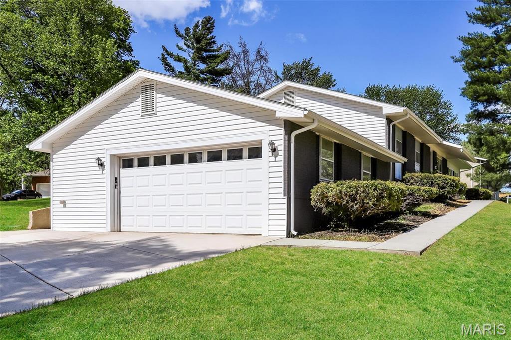 3909 Opal Drive St. Charles, MO 63304 - Photo 15 of 17