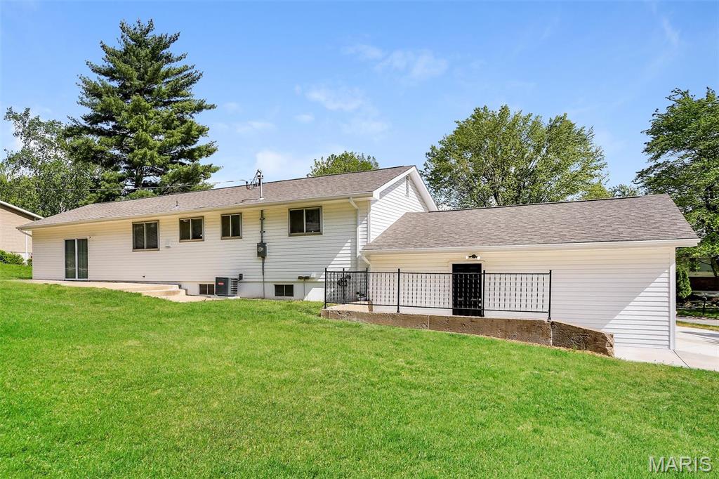 3909 Opal Drive St. Charles, MO 63304 - Photo 17 of 17