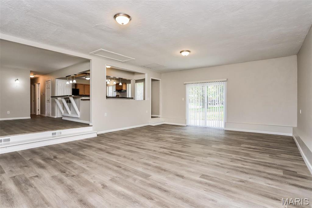 3909 Opal Drive St. Charles, MO 63304 - Photo 7 of 17