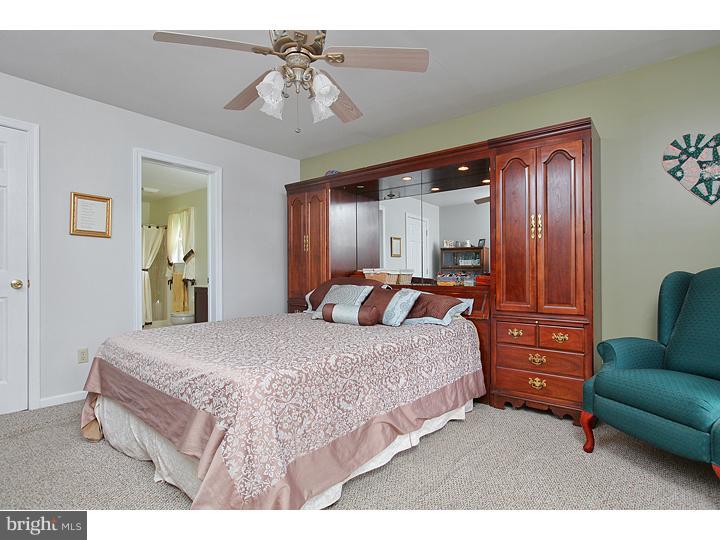 211 Haines Neck Road Mannington, NJ 08079 - Photo 6 of 18 Bedroom - Main