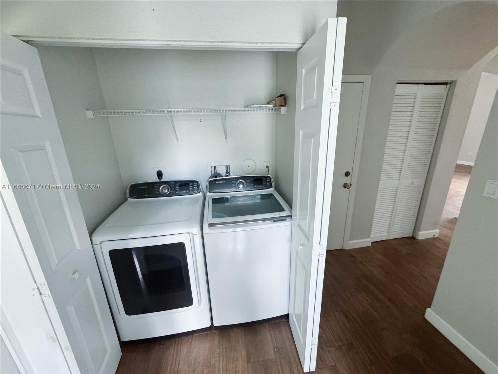 2126 Northeast 40th Road Homestead, FL 33033 - Photo 15 of 44 Gallery Image 15
