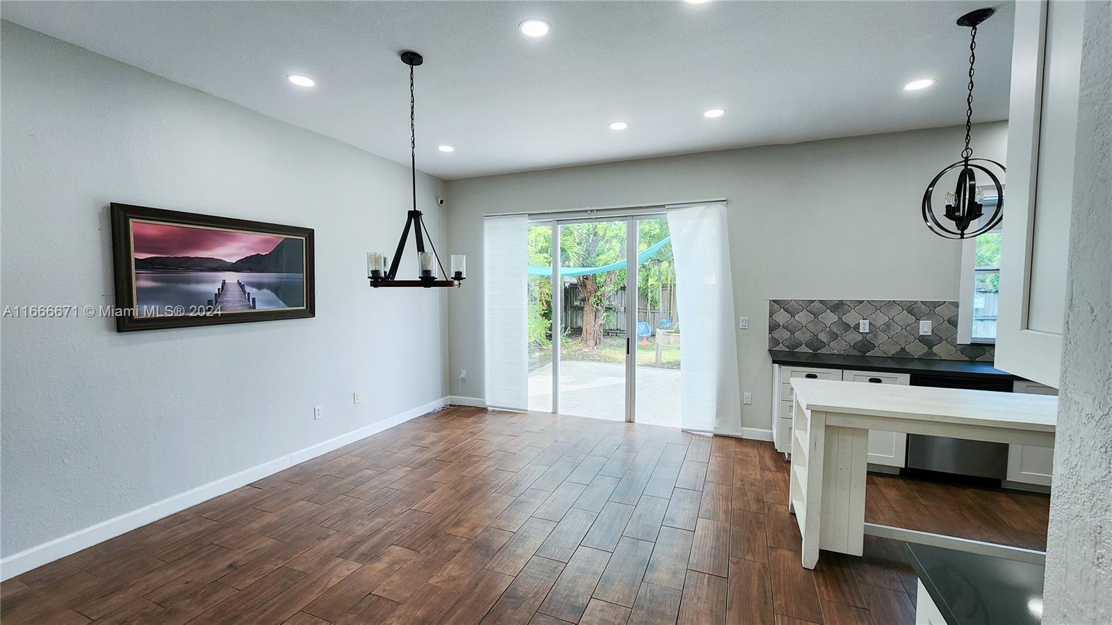 2126 Northeast 40th Road Homestead, FL 33033 - Photo 7 of 44 Gallery Image 7