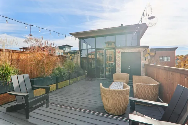 $1,100,000 | 107 West Main Street, Unit B, St. Charles, IL 60174