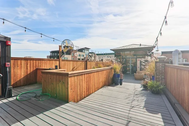 $1,100,000 | 107 West Main Street, Unit B, St. Charles, IL 60174