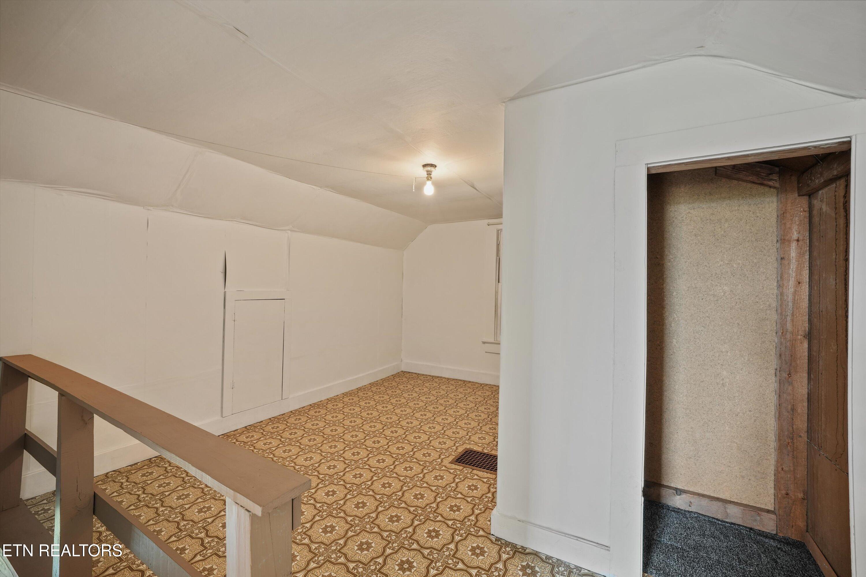 8124 Bell Road Knoxville, TN 37938 - Photo 14 of 38 08-8124 Bell Rd15