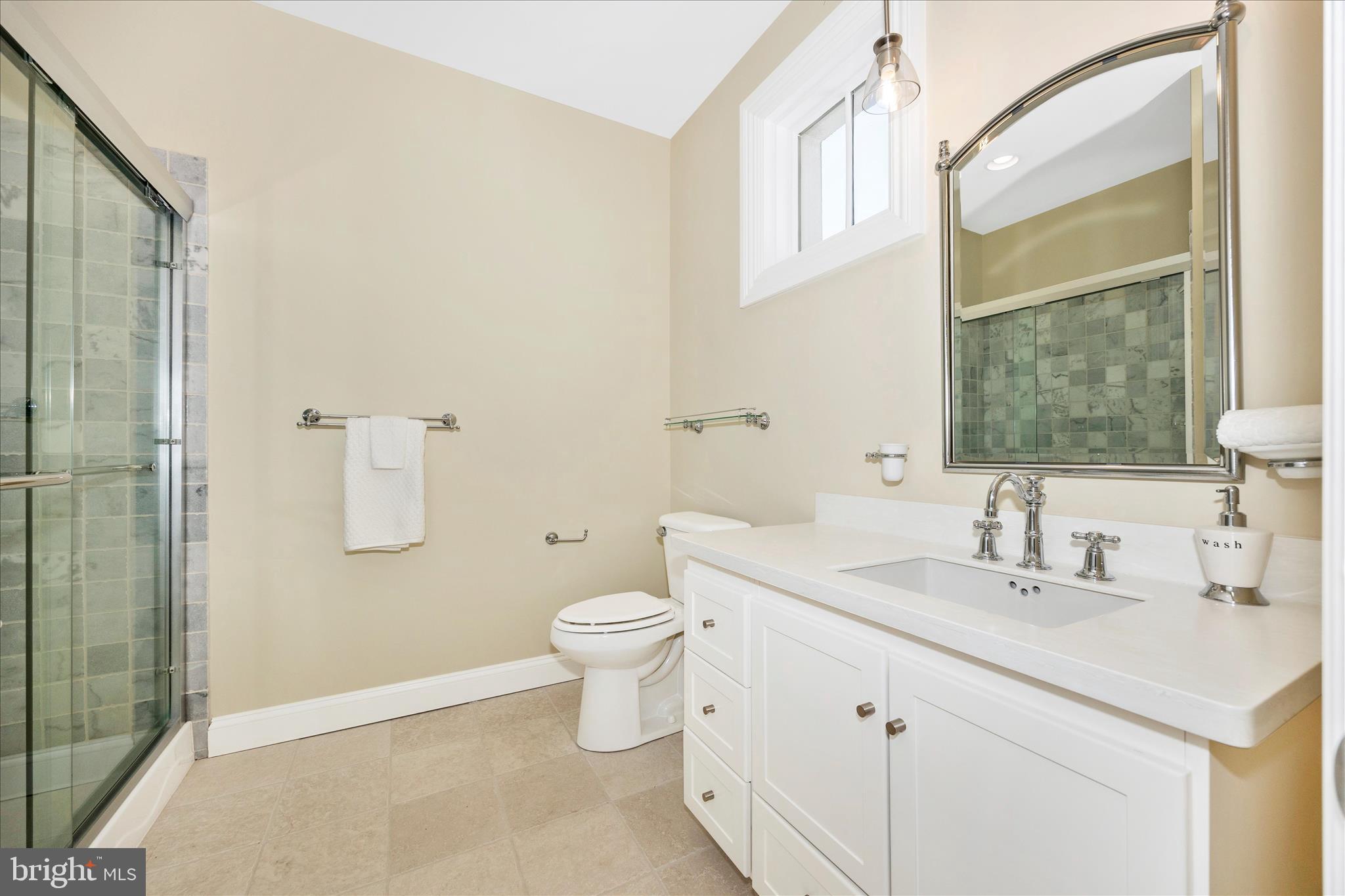 21612 Ripplemead Drive Gaithersburg, MD 20882 - Photo 60 of 129 Bedroom 3 Bath