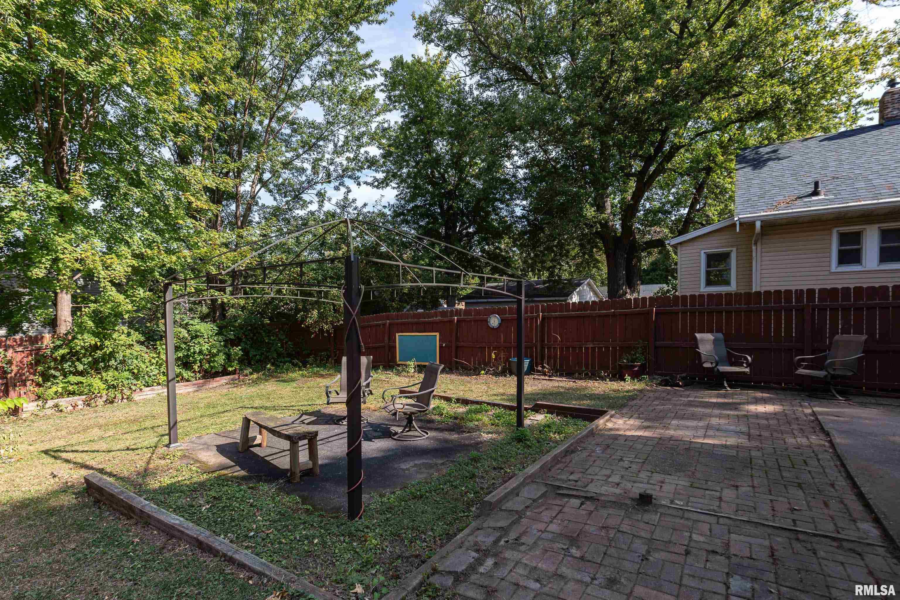 1851 19th Avenue Moline, IL 61265 - Photo 29 of 30