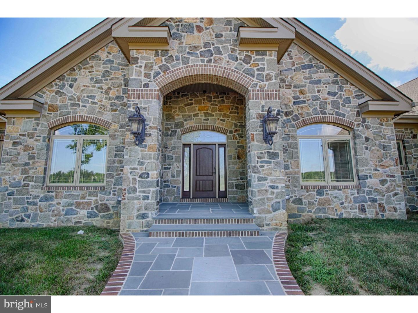 1015 Mt Laurel Road Hainesport, NJ 08036 - Photo 4 of 25 Exterior Front