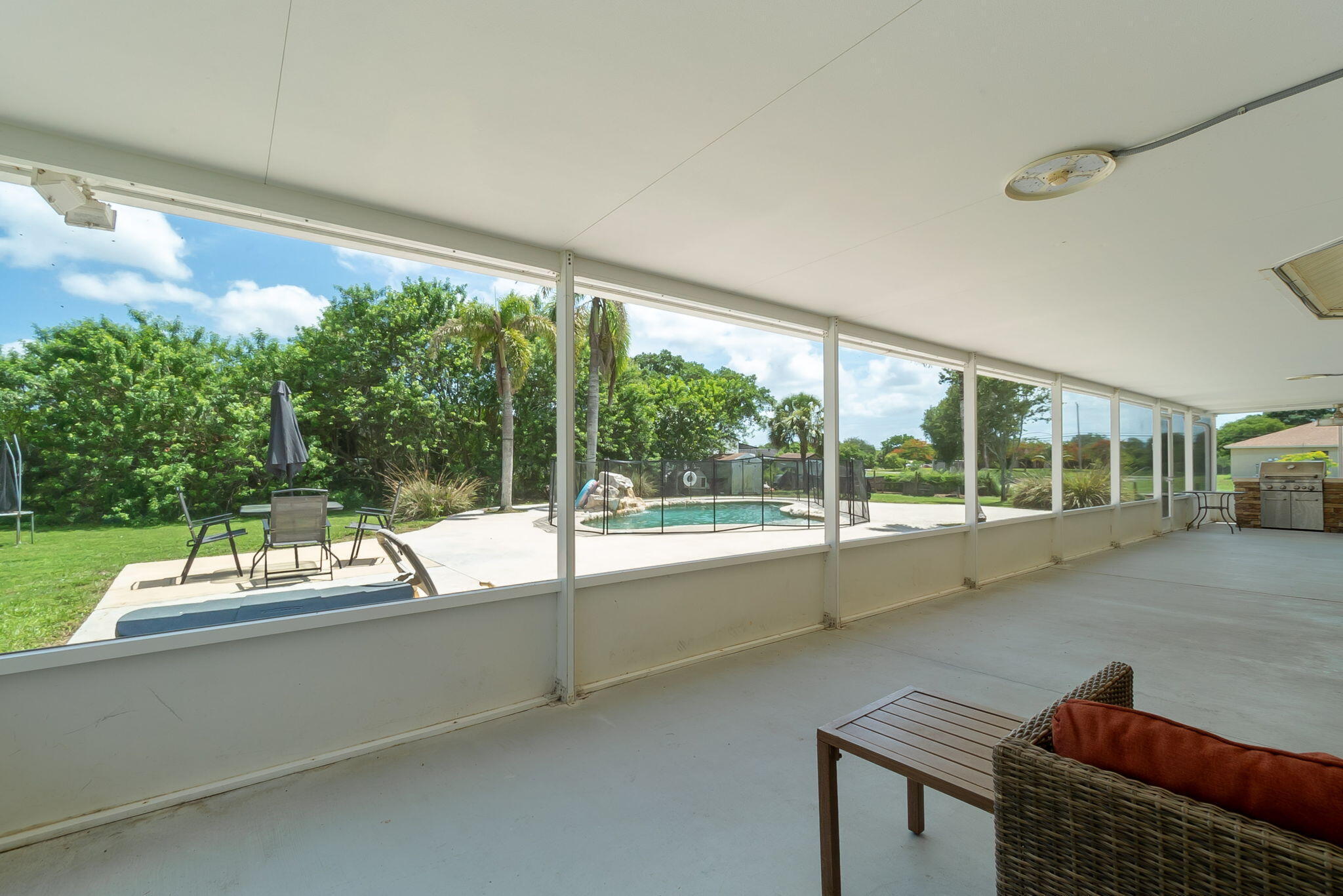 17468 North 38th Road North Loxahatchee, FL 33470 - Photo 32 of 40 Patio