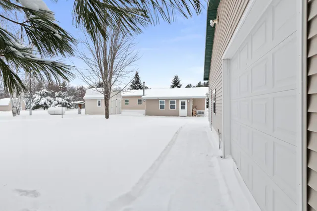 $169,900 | W10807 Neveln Lane, Crivitz, WI 54114