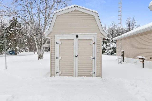 $169,900 | W10807 Neveln Lane, Crivitz, WI 54114