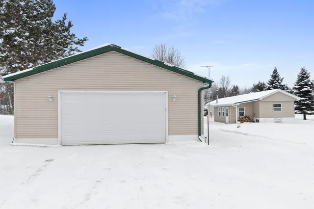 $169,900 | W10807 Neveln Lane, Crivitz, WI 54114