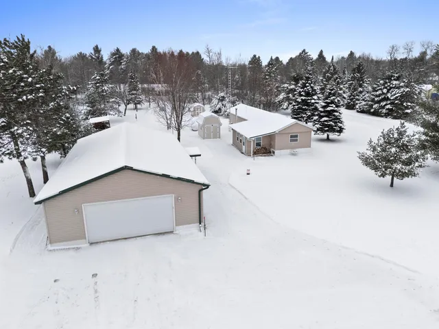 $169,900 | W10807 Neveln Lane, Crivitz, WI 54114