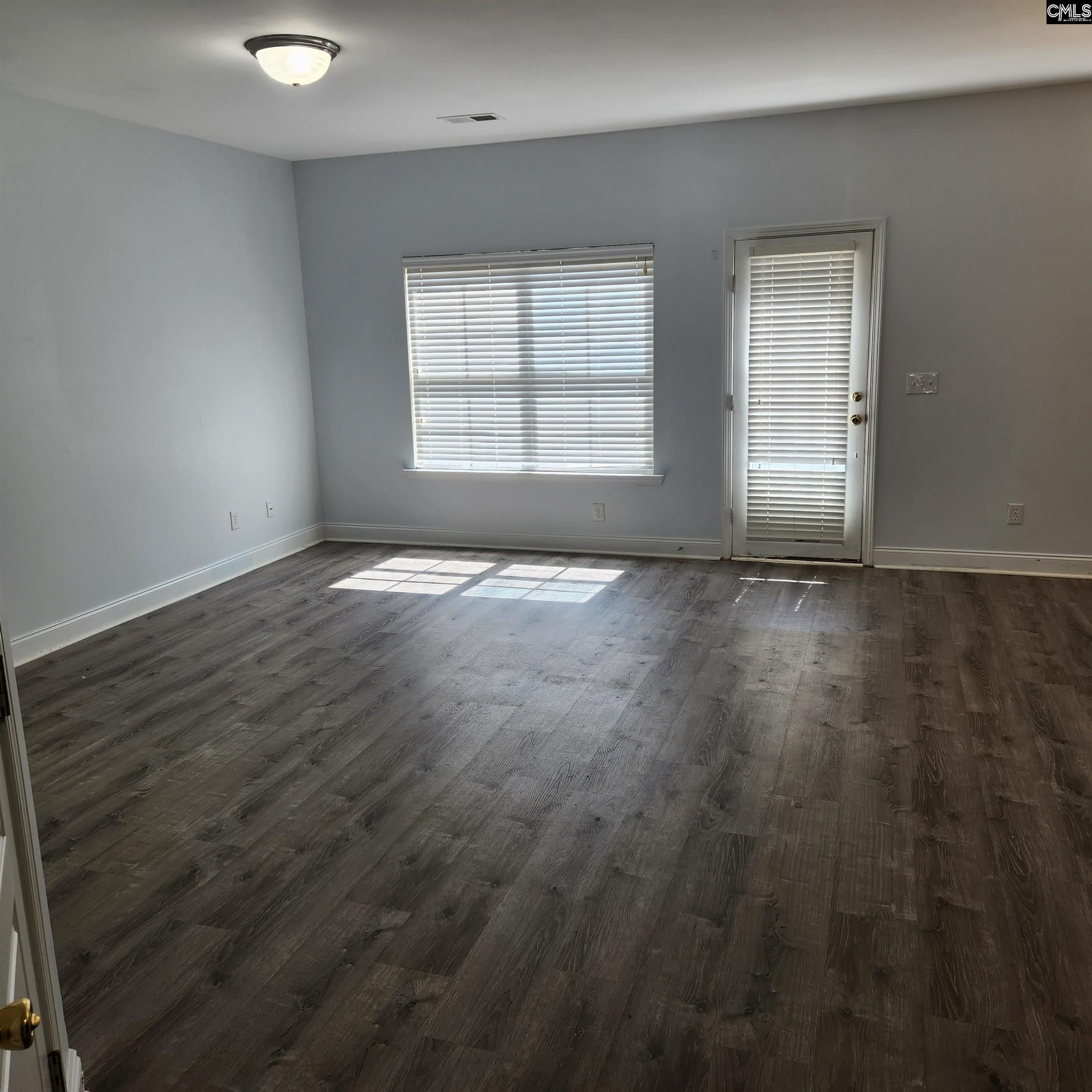 330 Large Oak Loop Columbia, SC 29209 - Photo 4 of 21 Gallery Image 4