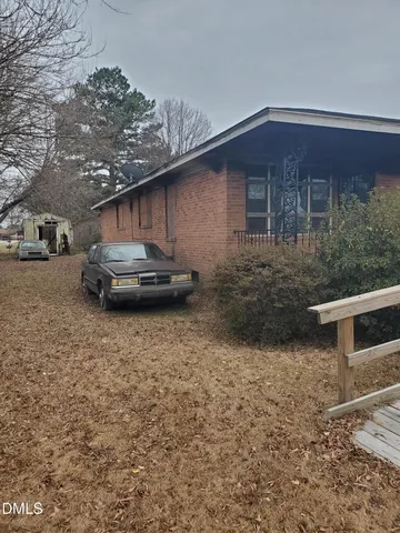 a backyard of a house