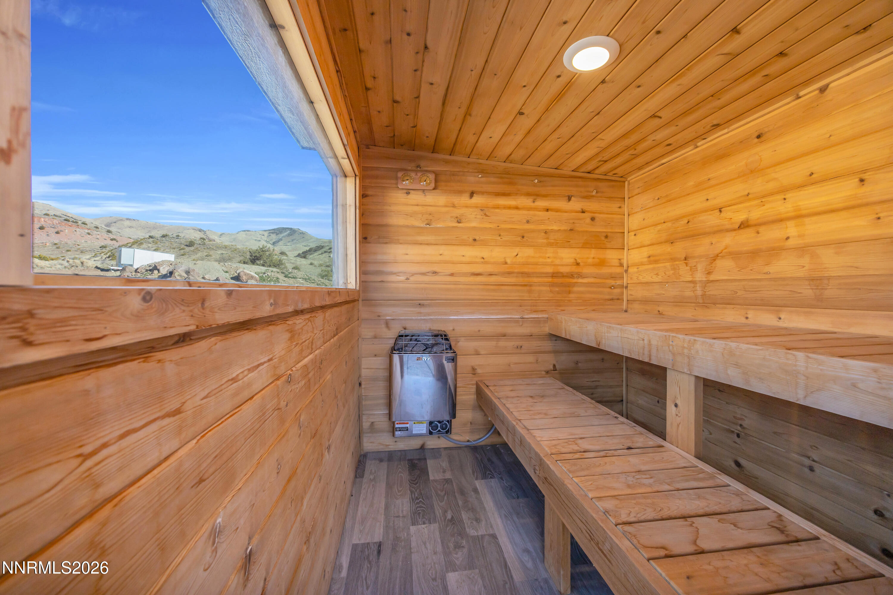 2598 Whiskey Springs Road Reno, NV 89510 - Photo 20 of 32 39_img_5397