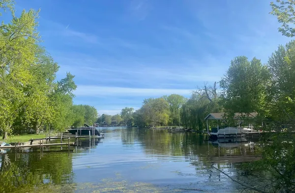 $149,000 | 138 Eastwood Avenue, Port Barrington, IL 60010