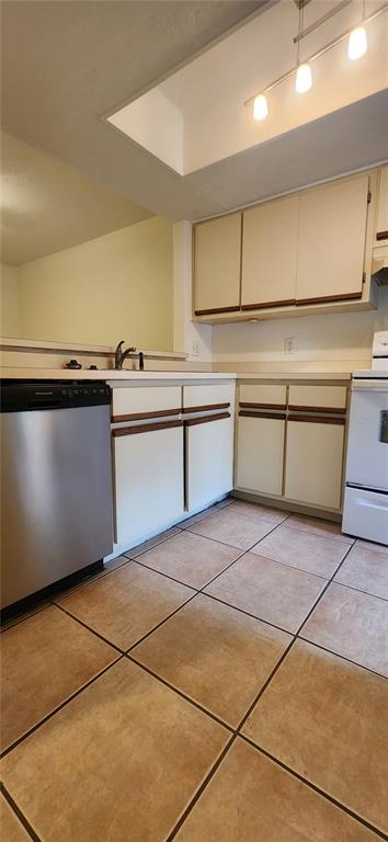 5428 Southwest 4th Place Gainesville, FL 32607 - Photo 2 of 12