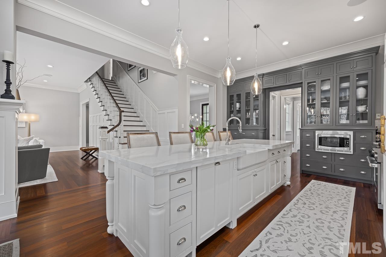 2908 Allansford Lane Raleigh, NC 27613 - Photo 9 of 64