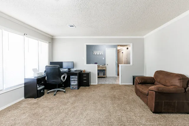 $319,999 | 3405 78th Drive, Lubbock, TX 79423