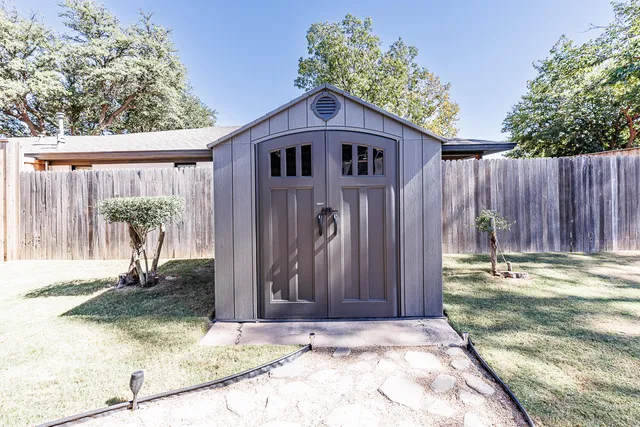 $319,999 | 3405 78th Drive, Lubbock, TX 79423