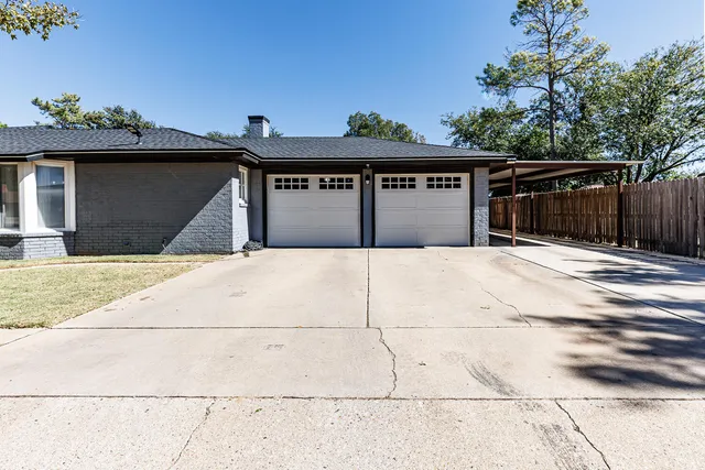 $319,999 | 3405 78th Drive, Lubbock, TX 79423